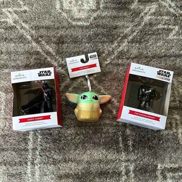 NWT Hallmark Christmas Ornaments Star Wars Baby Yoda Darth Vader The Mandalorian - Picture 1 of 4